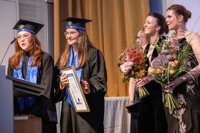 Award for exceptional extracurricular commitment 2025